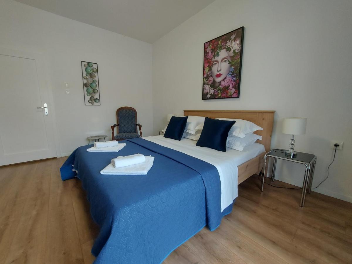 Apartments And Rooms Villa Dona Makarska Eksteriør bilde