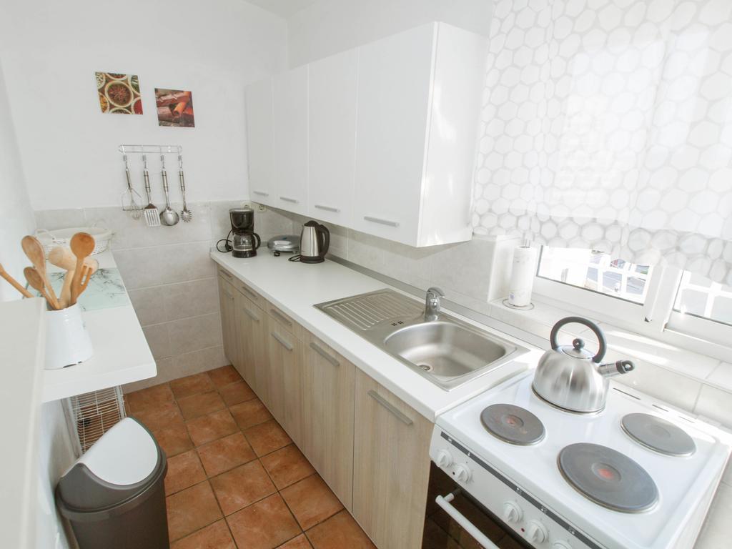 Apartments And Rooms Villa Dona Makarska Eksteriør bilde